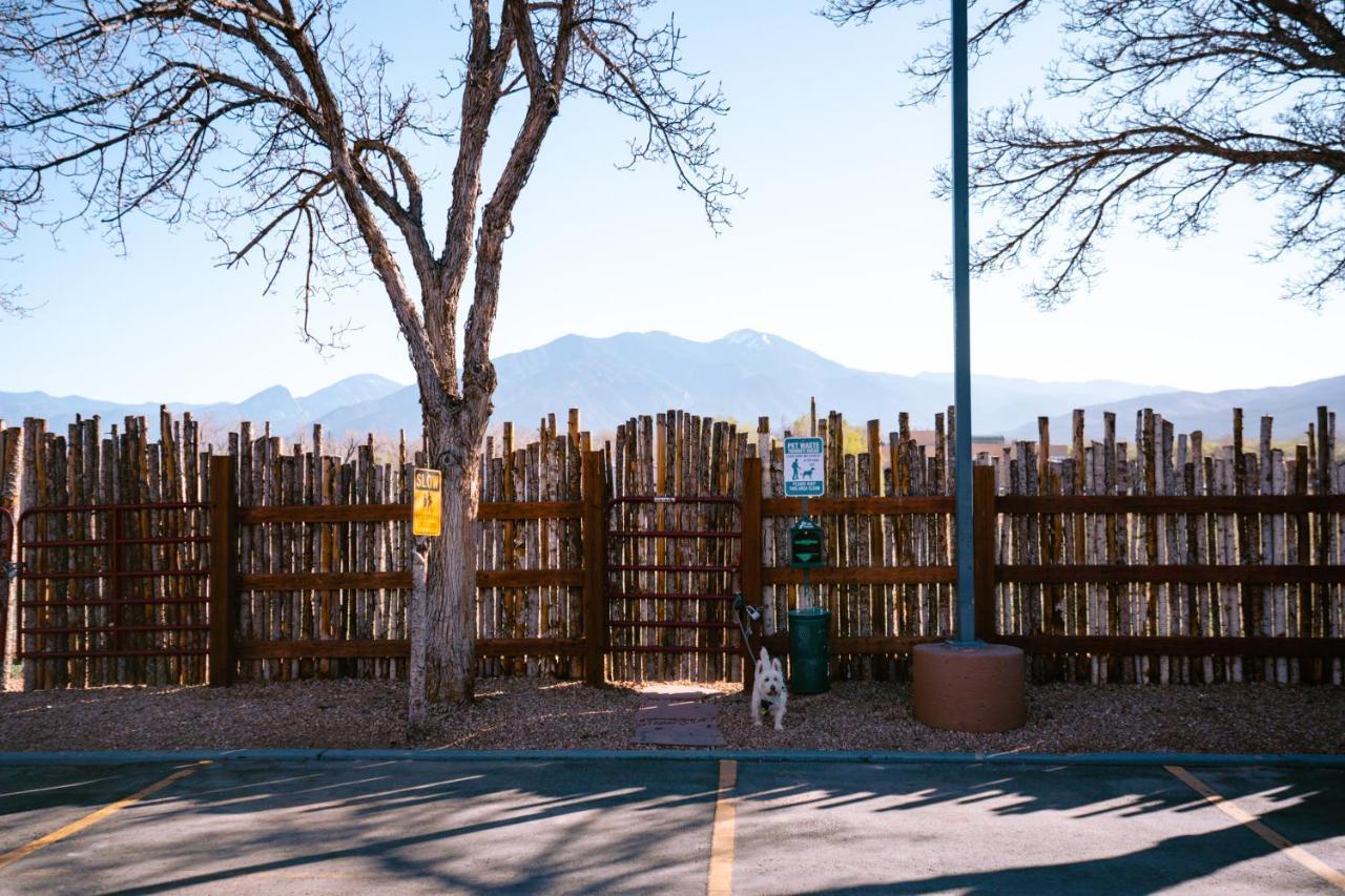 Taos Valley Lodge Екстериор снимка